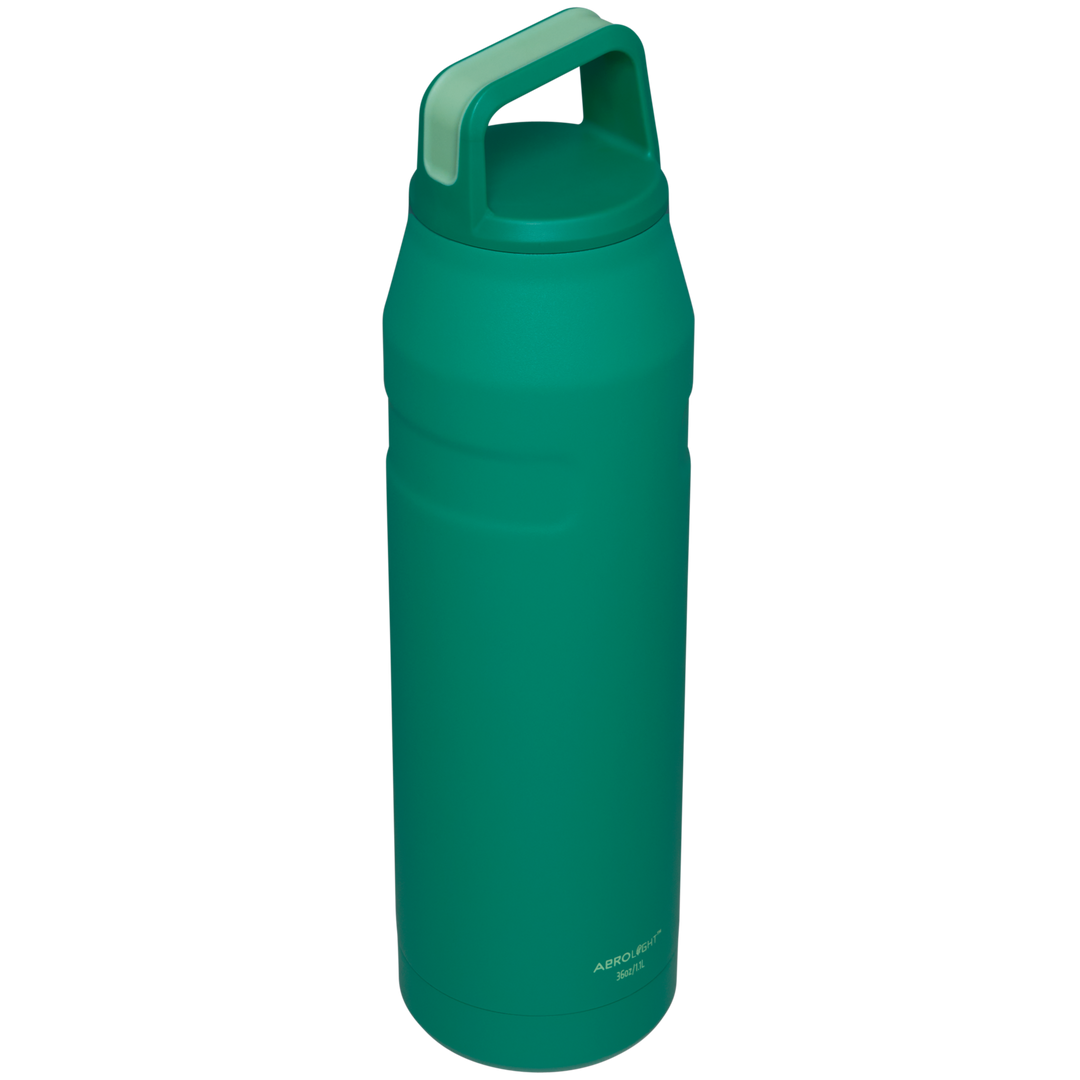 IceFlow™ AeroLight™ Bottle with Cap and Carry+ Lid