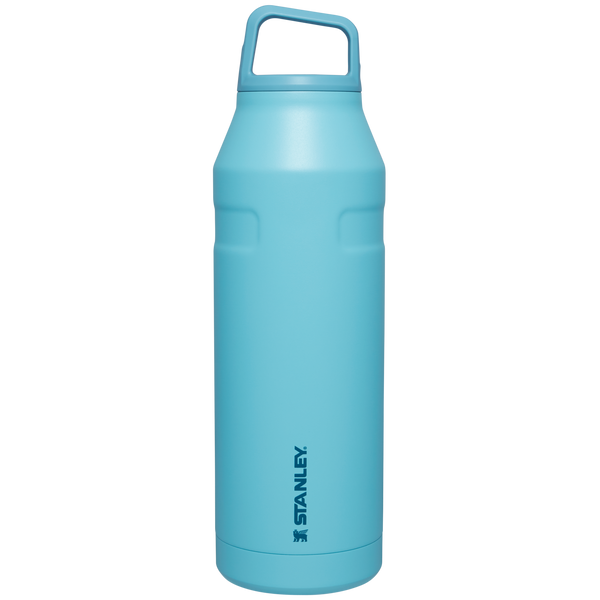 IceFlow™ AeroLight™ Bottle with Cap and Carry+ Lid