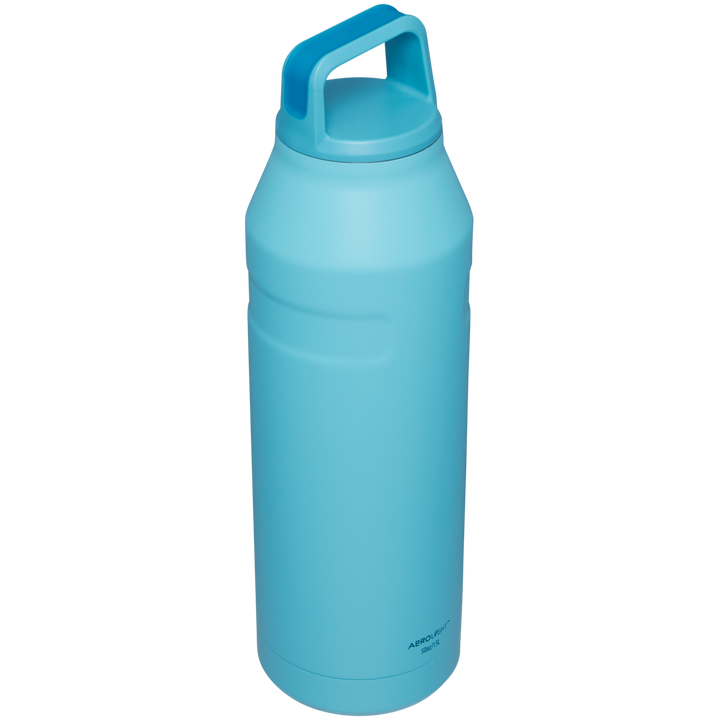 https://www.stanley1913.com/cdn/shop/files/B2B_Web_PNG-The-IceFlow-Aerolight-Water-Bottle-Cap-Carry-50OZ-Pool-Hero-Back_cae430ee-67c3-44ff-b12b-0c5515764b78.png?v=1704242350&width=720