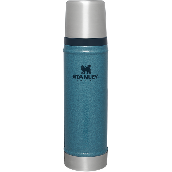 https://www.stanley1913.com/cdn/shop/files/B2B_Web_PNG-The-Legendary-Classic-Bottle-20OZ-Hammertone-Lake-RSS-Front_86158cda-81d9-4989-bec6-7407fe5aff57.png?v=1704330296&width=720